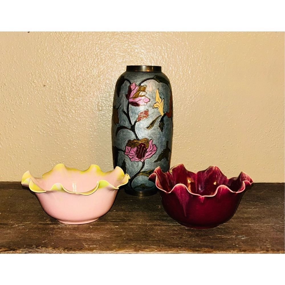 Carole Stupell Hand Signed Pink Ruffle Bowl